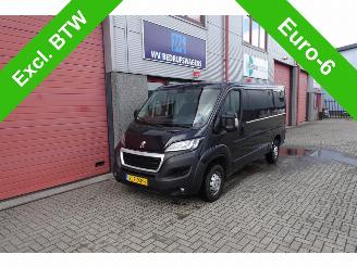 voitures fourgonnettes/vécules utilitaires Peugeot Boxer 330 2.2 BlueHDi 120 L2H1 Premium airco 2021/1