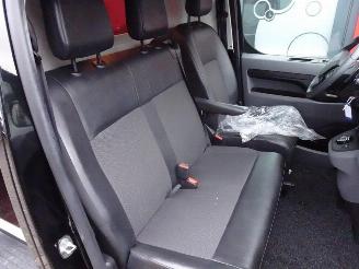 Peugeot Expert 2.0 BlueHDI 120 Standard Premium 3 zits picture 16