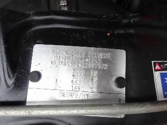 Peugeot Boxer 330 2.2 HDI L2H2 XR 3 zits airco picture 26