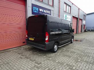 Peugeot Boxer 330 2.2 HDI L2H2 XR 3 zits airco picture 3