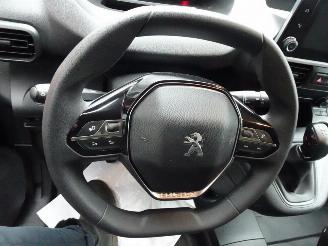 Peugeot Partner 1.6 BlueHDI Premium navi 2 x schuifdeur airco picture 8
