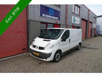 Käytettyjen commercial vehicles Renault Trafic 2.0 dCi T29 L2H1 3 zits airco 2007/10