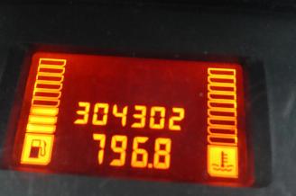 Renault Trafic 2.0 dCi T29 L2H1 3 zits airco picture 24
