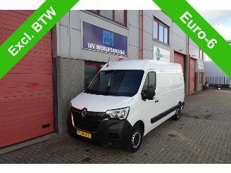 krockskadad bil bedrijf Renault Master T35 2.3 dCi 135 L2H2 Comfort 27635 km !!!!!! 2024/9