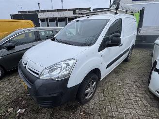 Damaged car Citroën Berlingo  2016/11