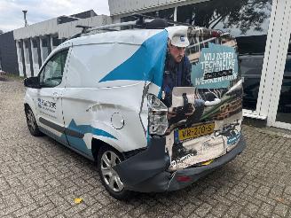 Ford Transit Courier Van  picture 6