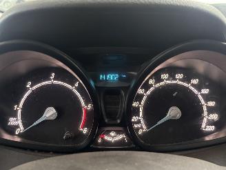 Ford Transit Courier Van  picture 9