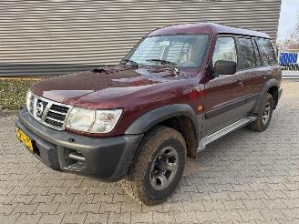 krockskadad bil auto Nissan Patrol  2004/3