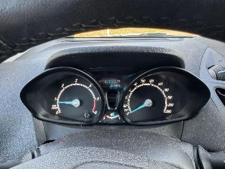 Ford Transit Courier Van  picture 15