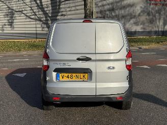 Ford Transit Courier Van  picture 6