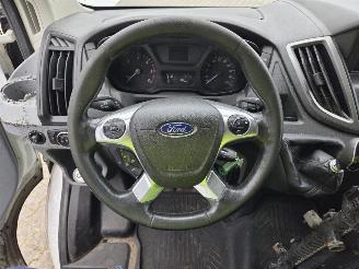 Ford Transit  picture 11