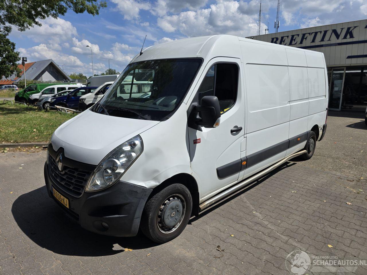 Renault Master 2.3 DCI 130