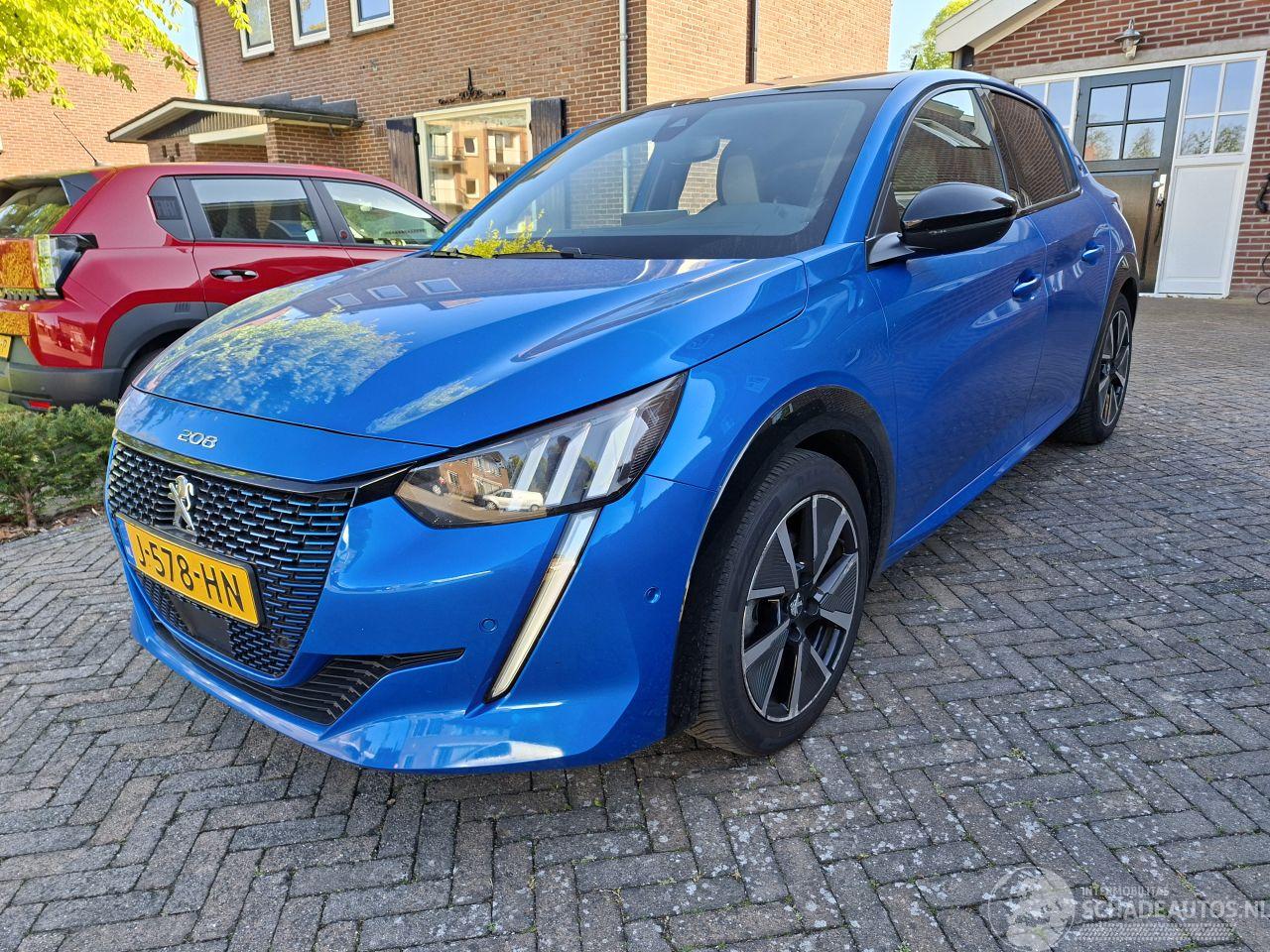 Peugeot 208 E 208 OBC defekt