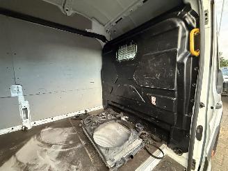 Ford Transit  picture 10