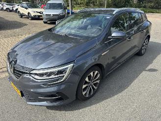 Damaged car Renault   2021/6