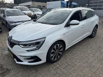Vaurioauto  passenger cars Renault Mégane  2023/6