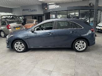 Kia Ceed  picture 5