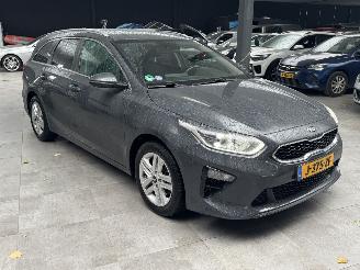 Kia Ceed  picture 2