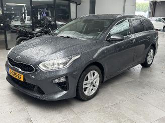 Voiture accidenté Kia Ceed  2020/11