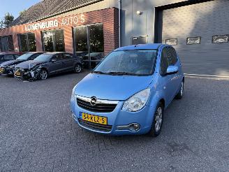 krockskadad bil auto Opel Agila 1.2 Edition  AIRCO Hatchback 5-dr. 2010/1