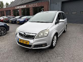 Damaged car Opel Zafira 1.8 Temptation  7 PERSOONS  MPV 5-dr. 2008/1