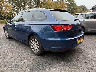 Auto incidentate Seat Leon 1.4 EcoTSI  AUTOMAAT 2015/10