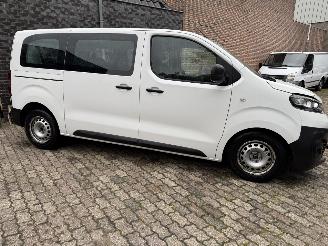 Opel Vivaro 1.5 CDTI   9 PERSOONS Personenbus 4-dr. picture 10