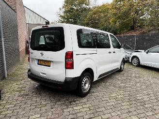 Opel Vivaro 1.5 CDTI   9 PERSOONS Personenbus 4-dr. picture 2