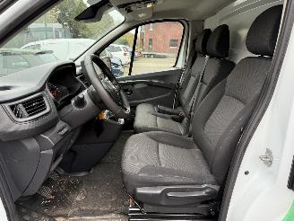 Renault Trafic 2.0 dCi 110 T29  Comfort picture 21