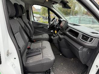 Renault Trafic 2.0 dCi 110 T29  Comfort picture 14