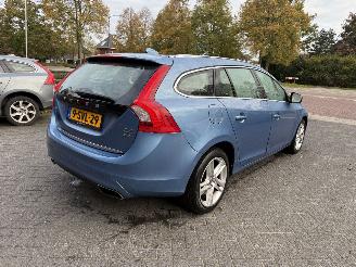 Volvo V-60 2.4 D6 AWD Plug-In Hybrid Summum picture 5