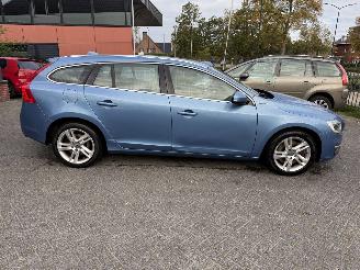 Volvo V-60 2.4 D6 AWD Plug-In Hybrid Summum picture 6