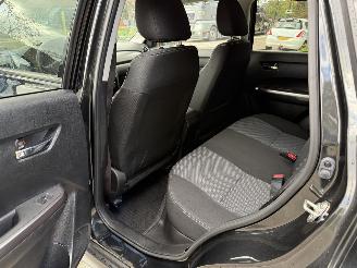 Suzuki Vitara 1.4 Boosterjet Select Smart Hybrid picture 17