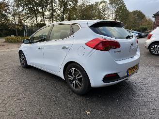 Kia Ceed 1.6 GDI Plus Pack (Hatchback 5-dr.) picture 3