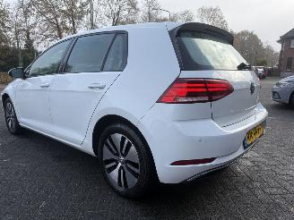 Volkswagen e-Golf  picture 32