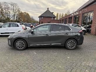 Hyundai Ioniq Premium EV 38 kWh (Hatchback 5-dr.) picture 2