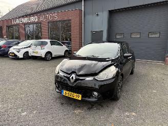 Schadeauto Renault Clio 0.9 TCe Dynamique  NAVIGATIE Hatchback 5-dr. 2014/1