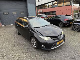 Toyota Auris 1.8 Hybrid Lease Pro picture 35