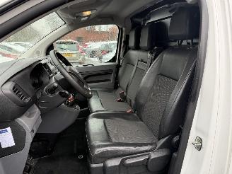 Toyota Proace 2.0 D-4D Cool Comfort Long picture 29