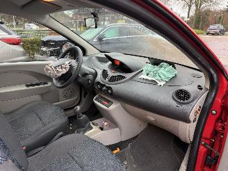 Renault Twingo 1.2 Authentique  AIRCO Hatchback 3-dr. picture 14