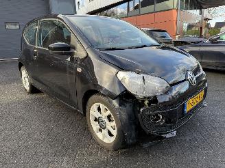 Volkswagen Up! 1.0 move up! AIRCO  BlueMotion picture 7