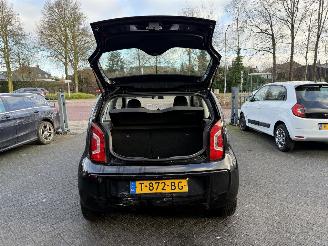 Volkswagen Up! 1.0 move up! AIRCO  BlueMotion picture 26