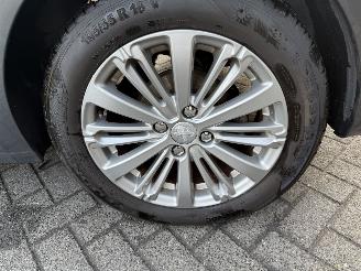 Peugeot 208 1.2 PureTech Allure (Hatchback 5-dr.) picture 11