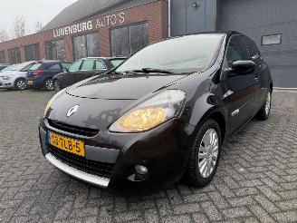 krockskadad bil auto Renault Clio 1.2 TCe Collection (Hatchback 3-dr.) 2012/3
