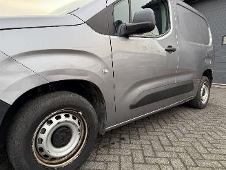 Peugeot Partner 1.6 BlueHDI Pro 37000 KM ORGINEEL  MET NAP picture 27