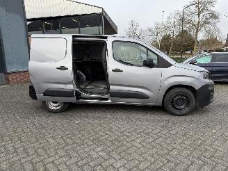 Peugeot Partner 1.6 BlueHDI Pro 37000 KM ORGINEEL  MET NAP picture 14