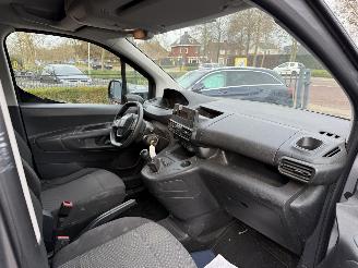 Peugeot Partner 1.6 BlueHDI Pro 37000 KM ORGINEEL  MET NAP picture 15