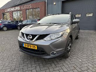 uszkodzony samochody osobowe Nissan Qashqai 1.2 Connect Edition (SUV 5-dr.) 2015/2