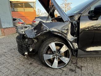 Volvo XC40 2.0 T5 AWD Intro Edition (SUV 5-dr.) picture 36