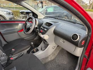 Toyota Aygo 1.0-12V Access (Hatchback 5-dr.) picture 21